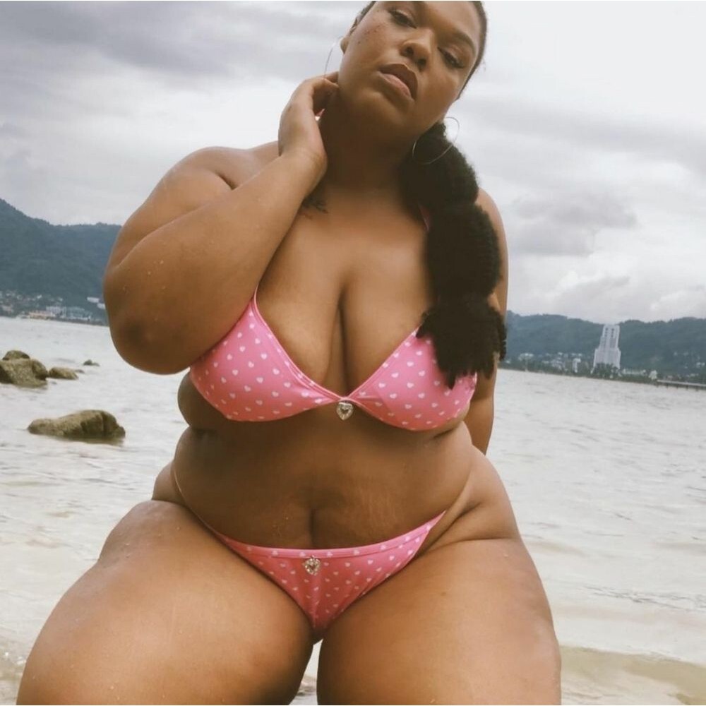 Fashion to Figure ×Tabria Majors NWT 3X 22 Agent Jones Pink Heart Print Swim Top - Picture 8 of 13